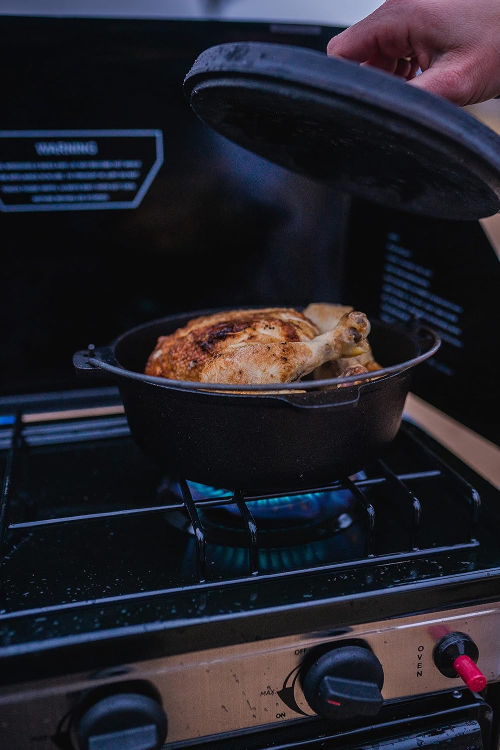 Stansport Pre-Seasoned Cast Iron Dutch Oven